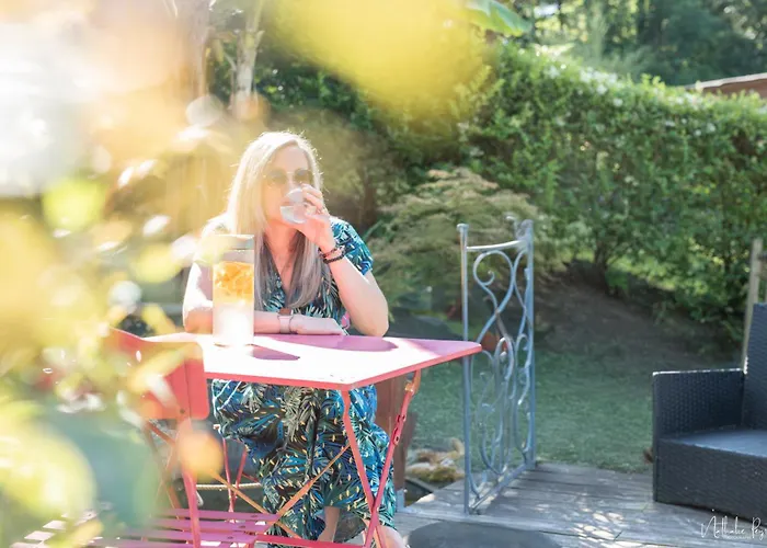 Guest house Avec Jacuzzi Privatif